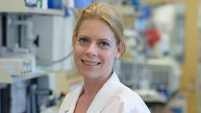 Dr. Caroline Lindemans